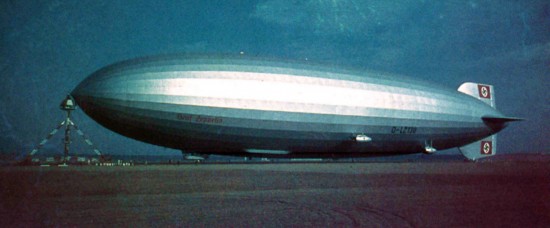 LZ-130 Graf Zeppelin, Original color photo (click to enlarge)