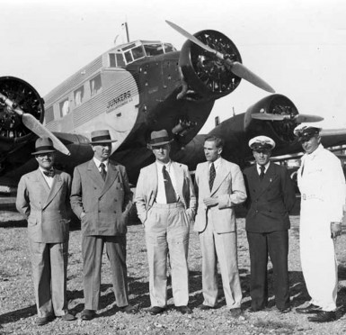 Andreas Fischer von Poturzyn (far left) with Junkers 52 airliner